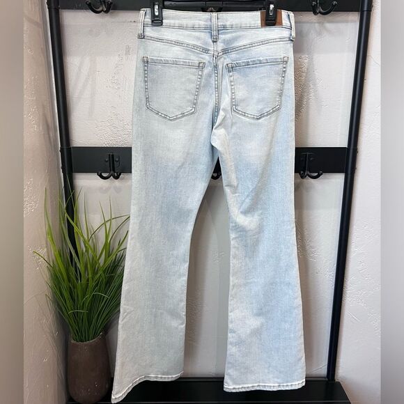 Aeropostale high rise flare Distressed Women's Jeans Size 8 - Picture 3 of 16